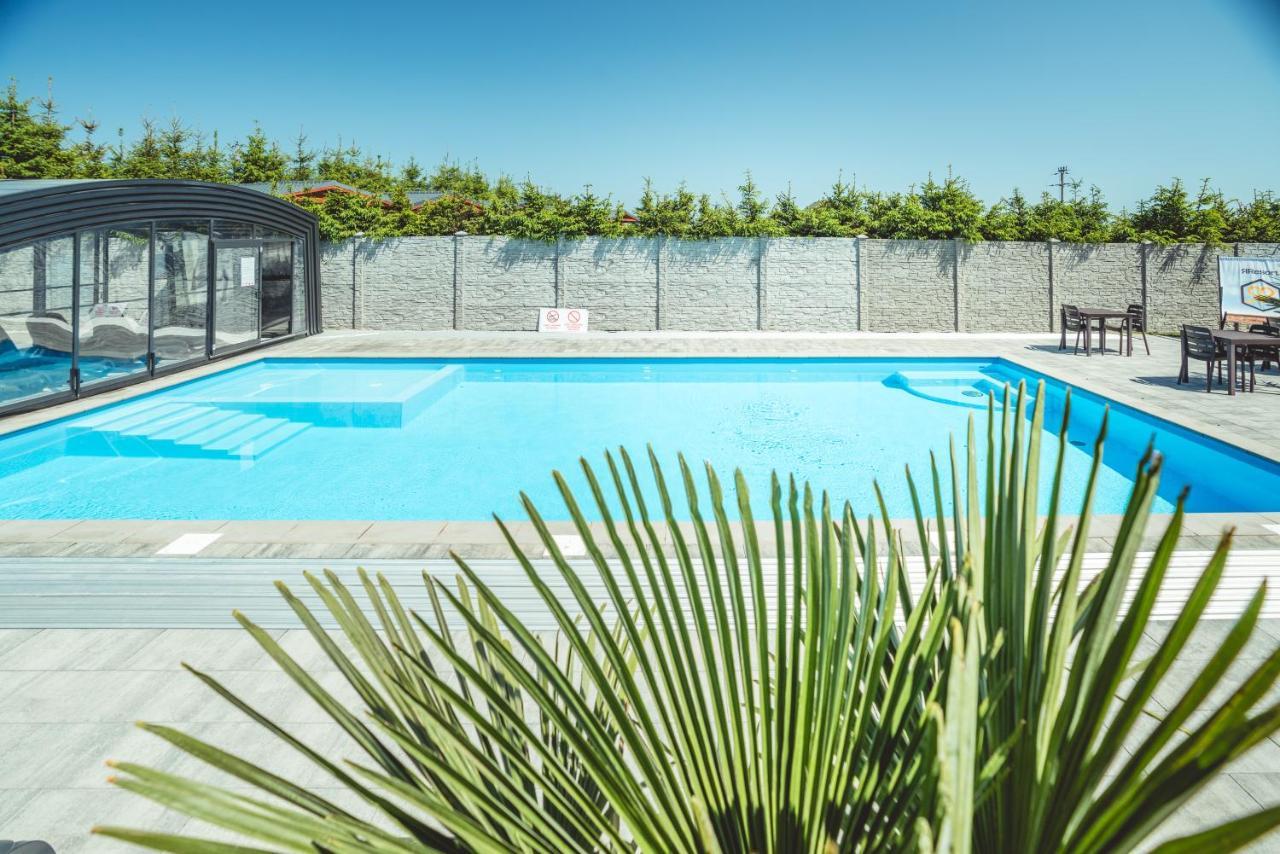 Rresort - Domki Z Krytym I Podgrzewanym Basenem, Sauna, Wifi, Parking W Cenie! Ревал Екстериор снимка