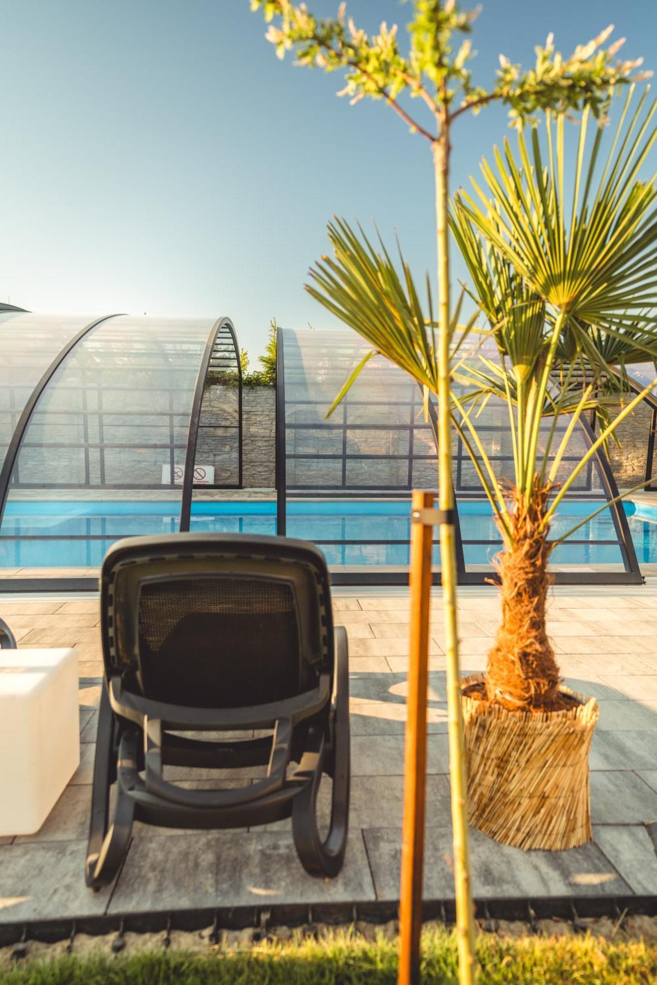 Rresort - Domki Z Krytym I Podgrzewanym Basenem, Sauna, Wifi, Parking W Cenie! Ревал Екстериор снимка