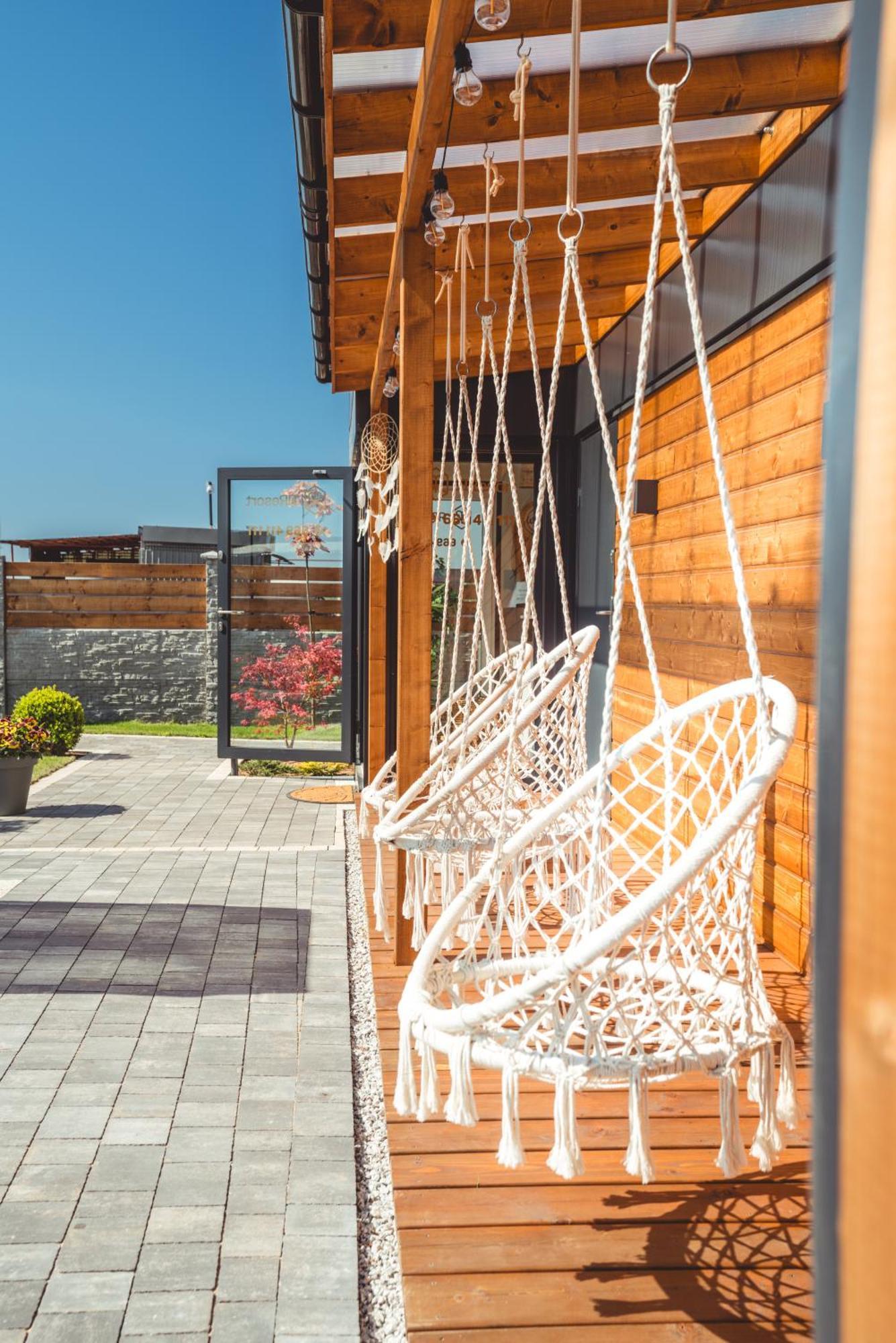 Rresort - Domki Z Krytym I Podgrzewanym Basenem, Sauna, Wifi, Parking W Cenie! Ревал Екстериор снимка