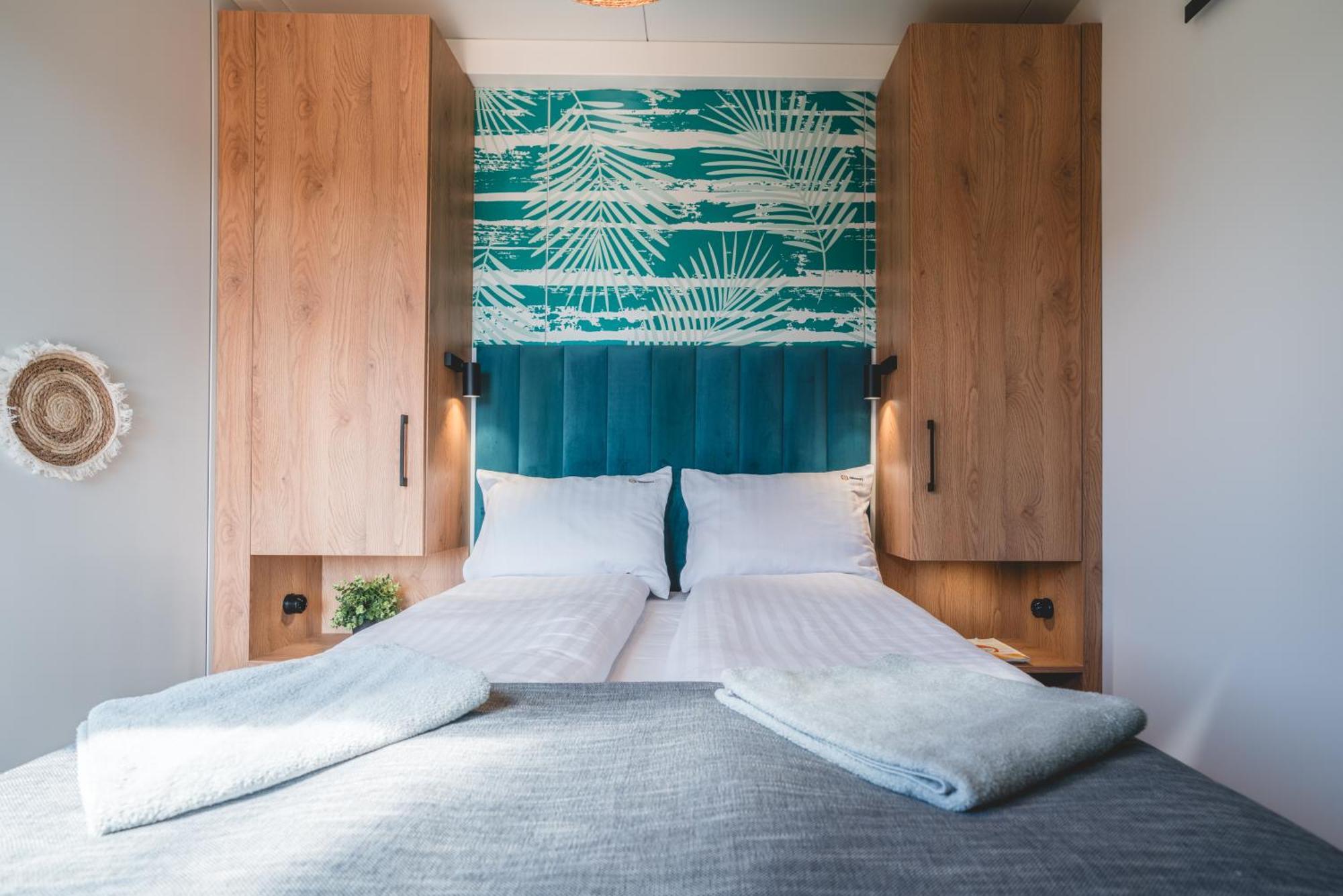 Rresort - Domki Z Krytym I Podgrzewanym Basenem, Sauna, Wifi, Parking W Cenie! Ревал Екстериор снимка